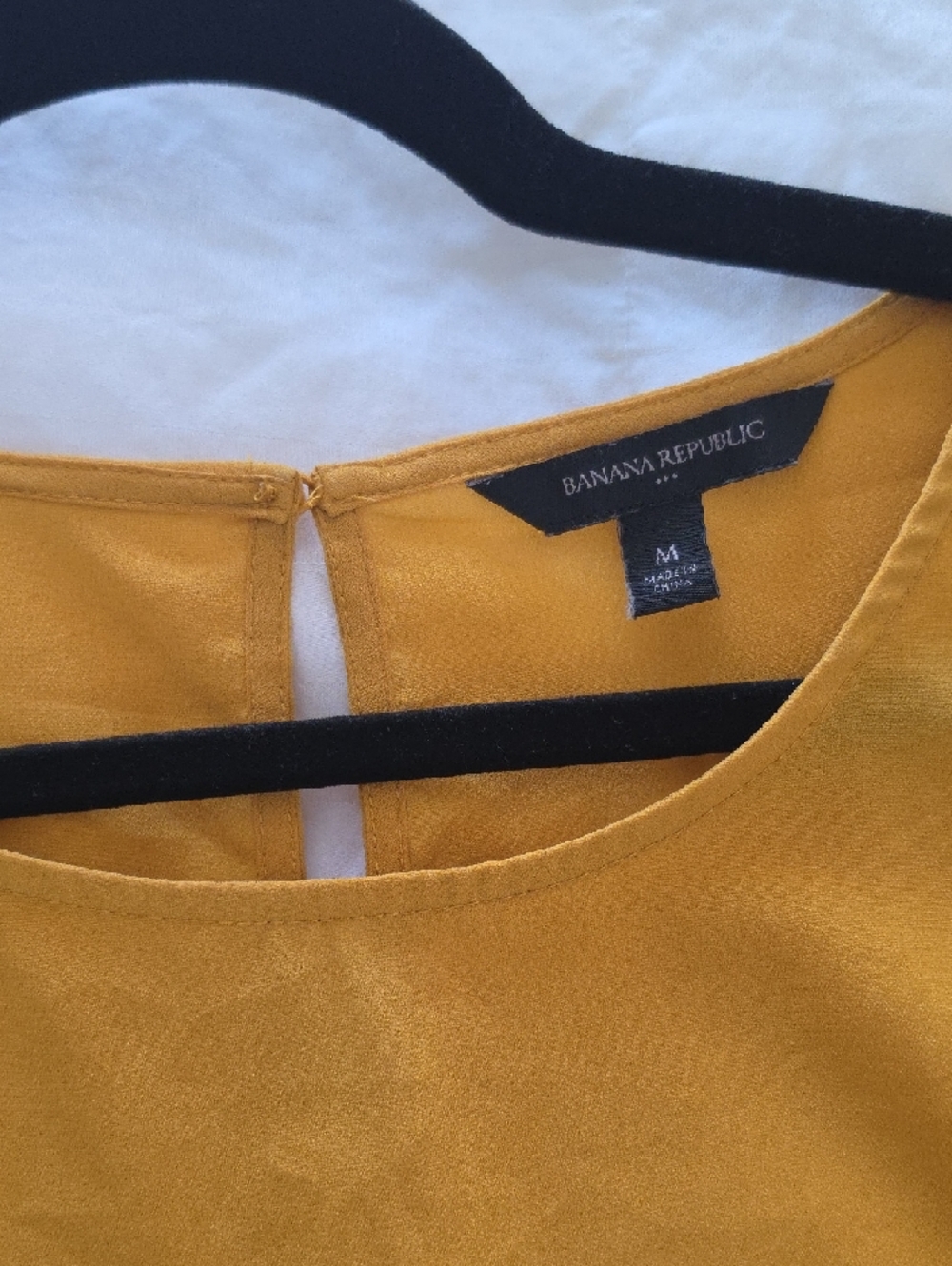 Banana Republic Mustard Flutter-Sleeve Top - Picture 2 of 3